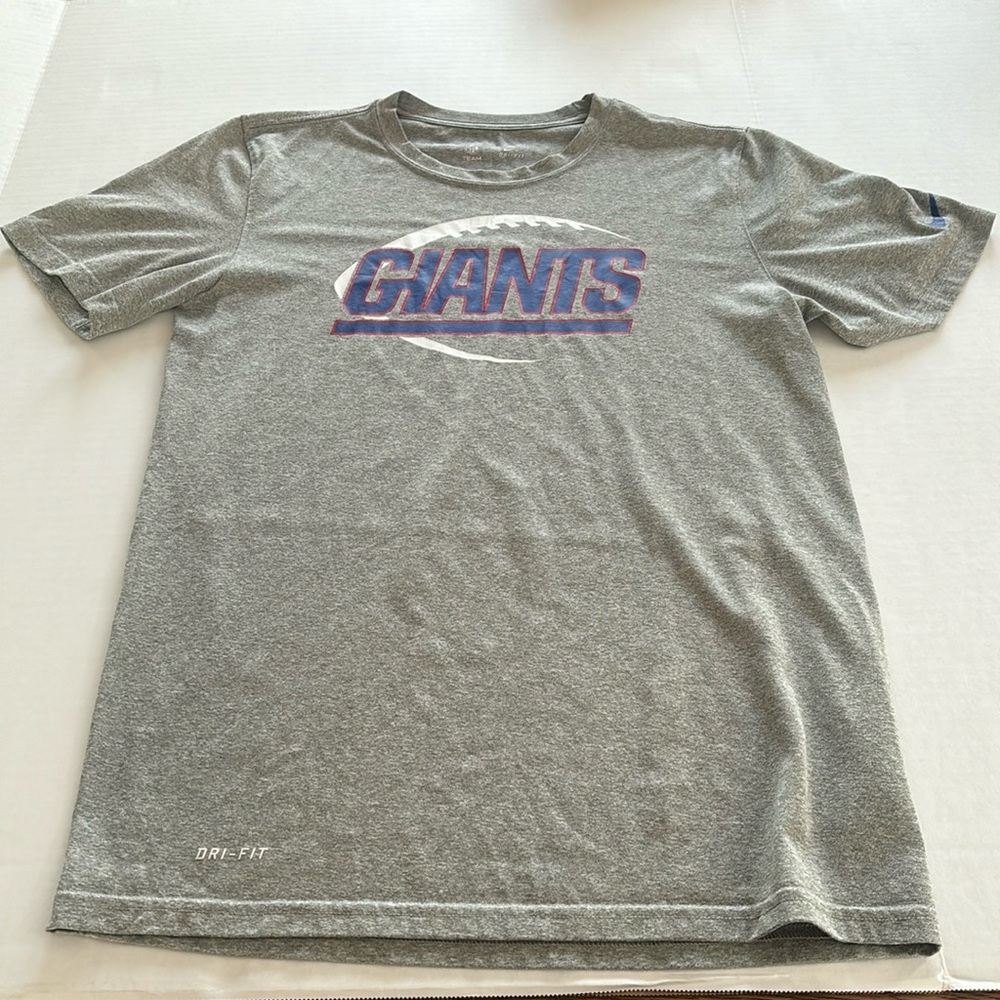 men’s small nike football giants shirt
